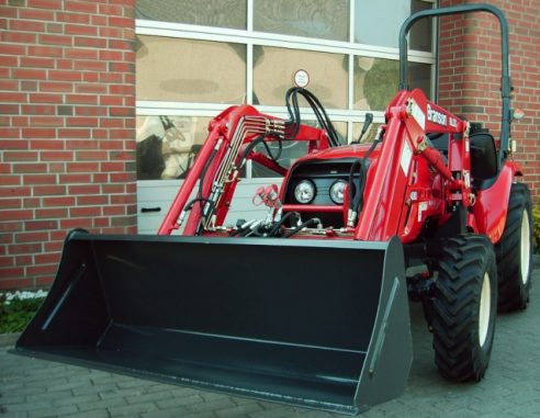 4WD tractor