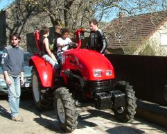4wd tractor